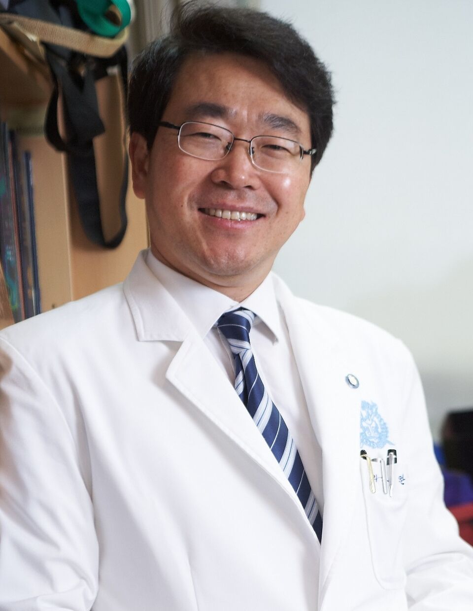 Prof. Ho-Seong Han